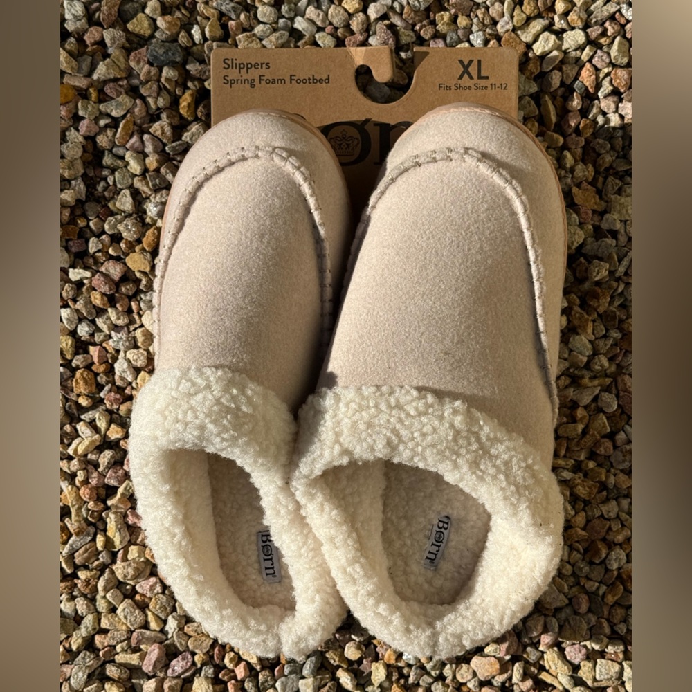 NWT BØRN "Spring Foam Footbed Slippers" - size XL (11-12)
